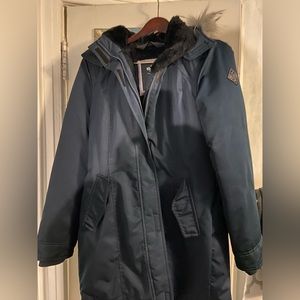 Hollister woman’s size m navy winter parka with hood.